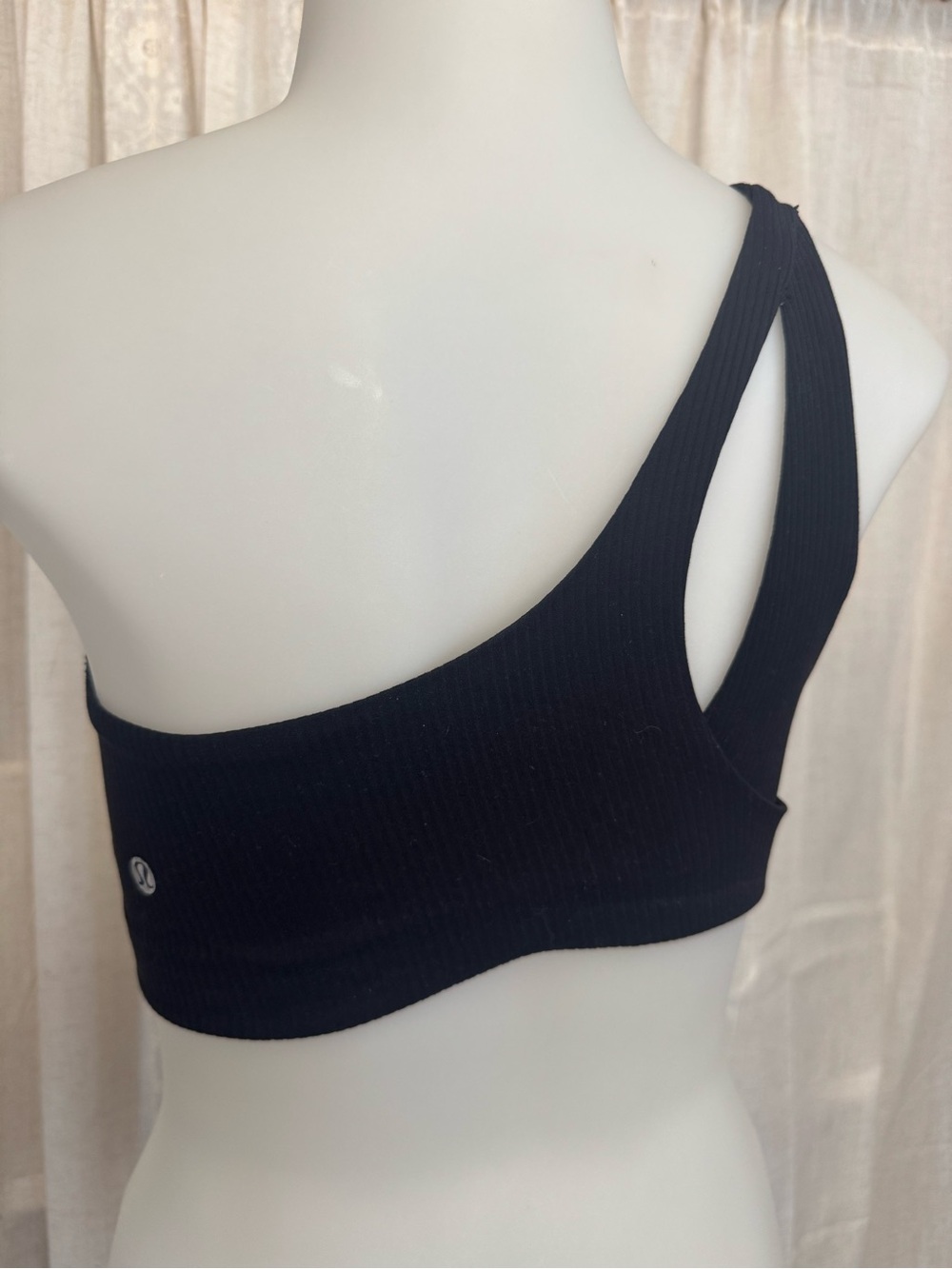 Black One-Shoulder Ribbed Bralette sports bra lululemon slit detail